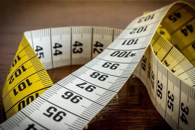 A fita m&eacute;trica &eacute; t&atilde;o essencial quanto a linha e a agulha!